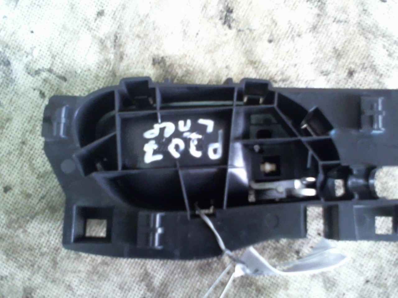 Ручка дверная передняя внутренняя левая PEUGEOT 207 2006-2015